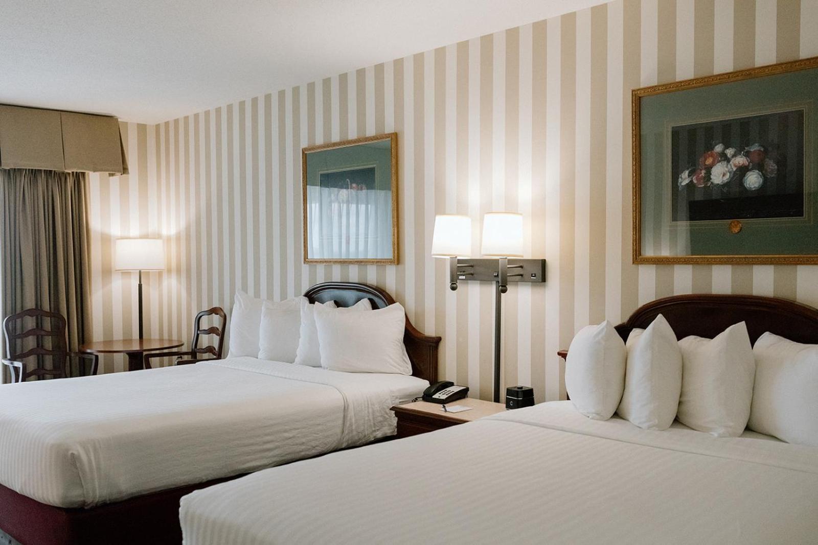Bayshore Resort Traverse City Bagian luar foto
