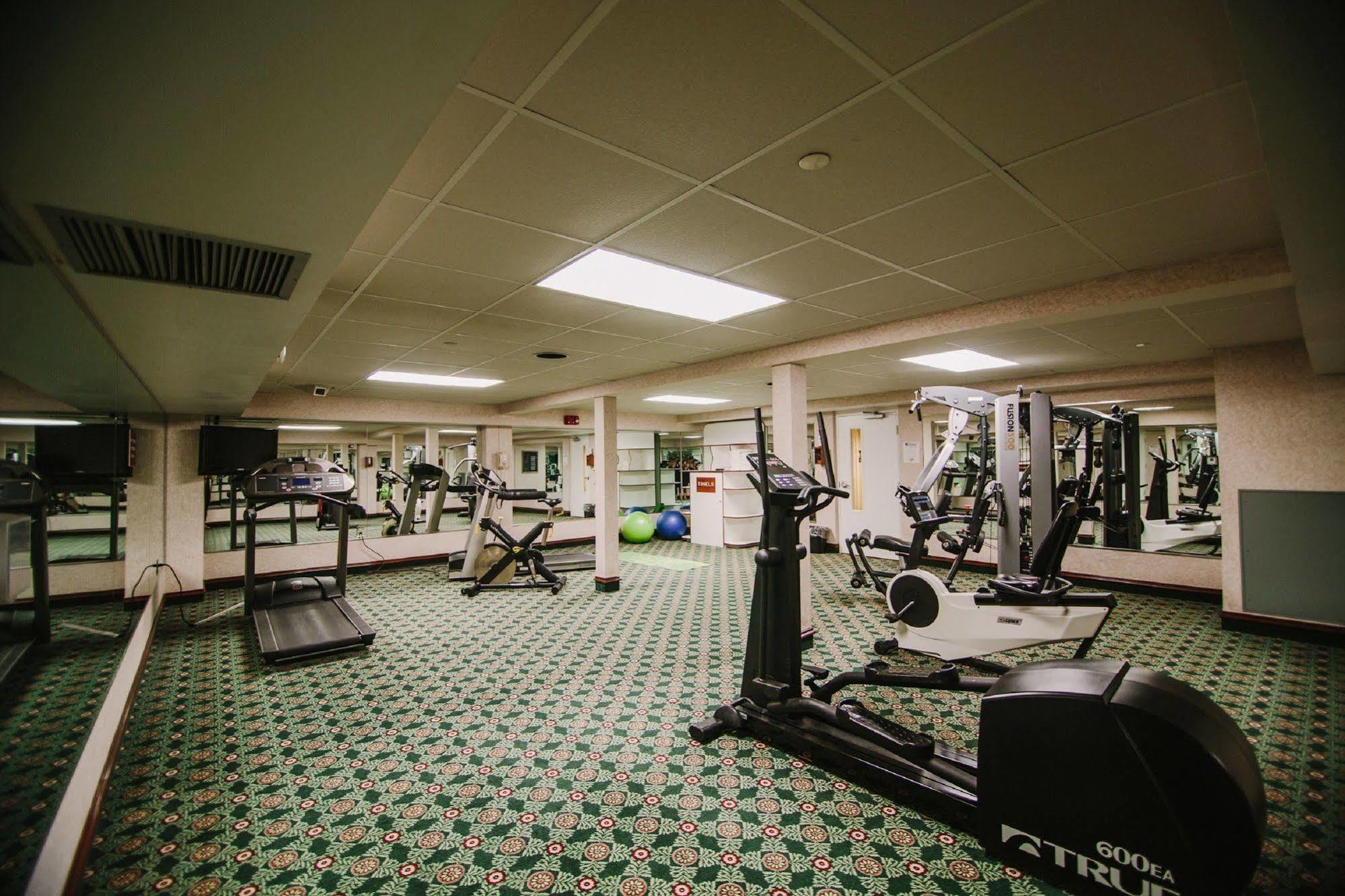 Bayshore Resort Traverse City Bagian luar foto